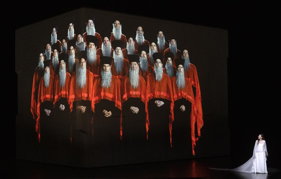 SHIRIN NESHAT | Aida, Giuseppe Verdi | Opera diretta da Shirin Neshat | Opéra Bastille, Parigi