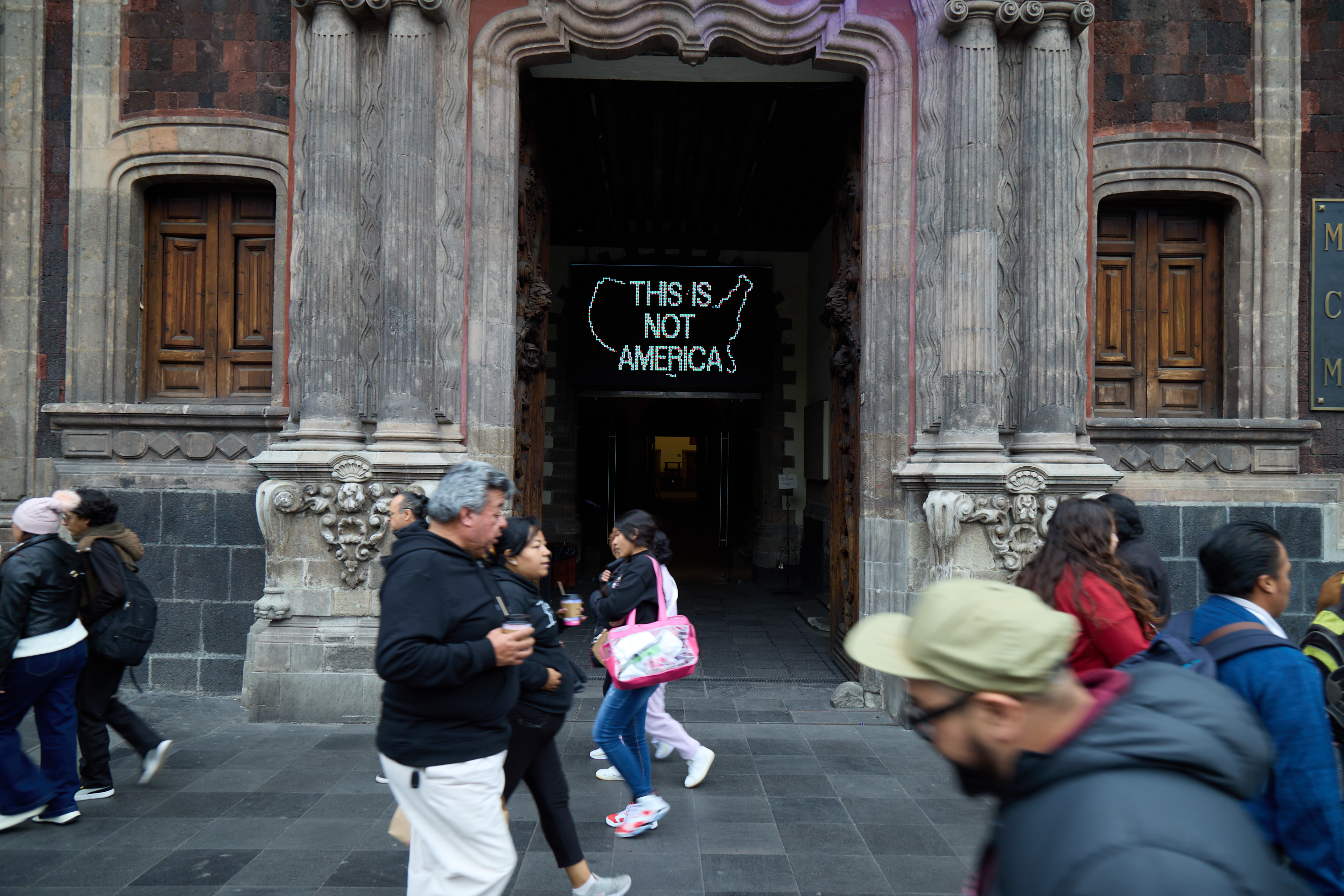 ALFREDO JAAR | Group Show | Columna Rota | Museo de la Ciudad de México